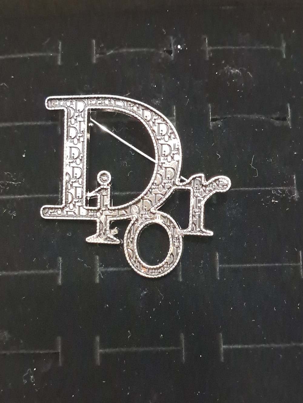 Fashion Jewlary Silver Logo Brooch
